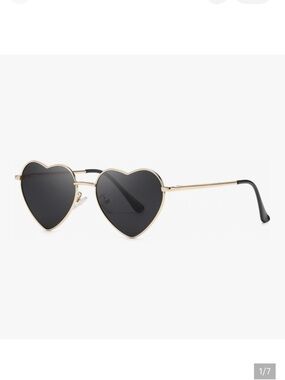 🆕 Gold Frame Heart-Shaped Sunglasses - Black Lenses.. UV protection
